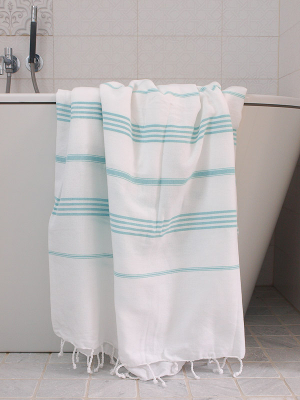 hammam towel white/dark sea green